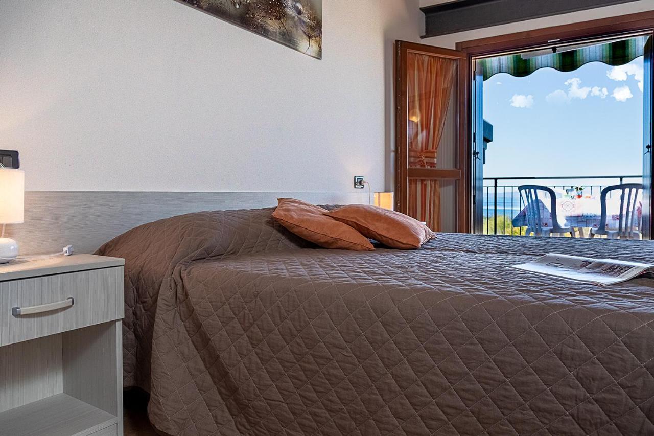 לאזיסה Apartments Eden - Regarda Travel מראה חיצוני תמונה